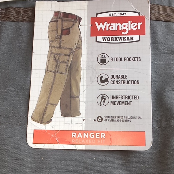 Wranglers  Men's workweek  NWT gray pants - Picture 2 of 4